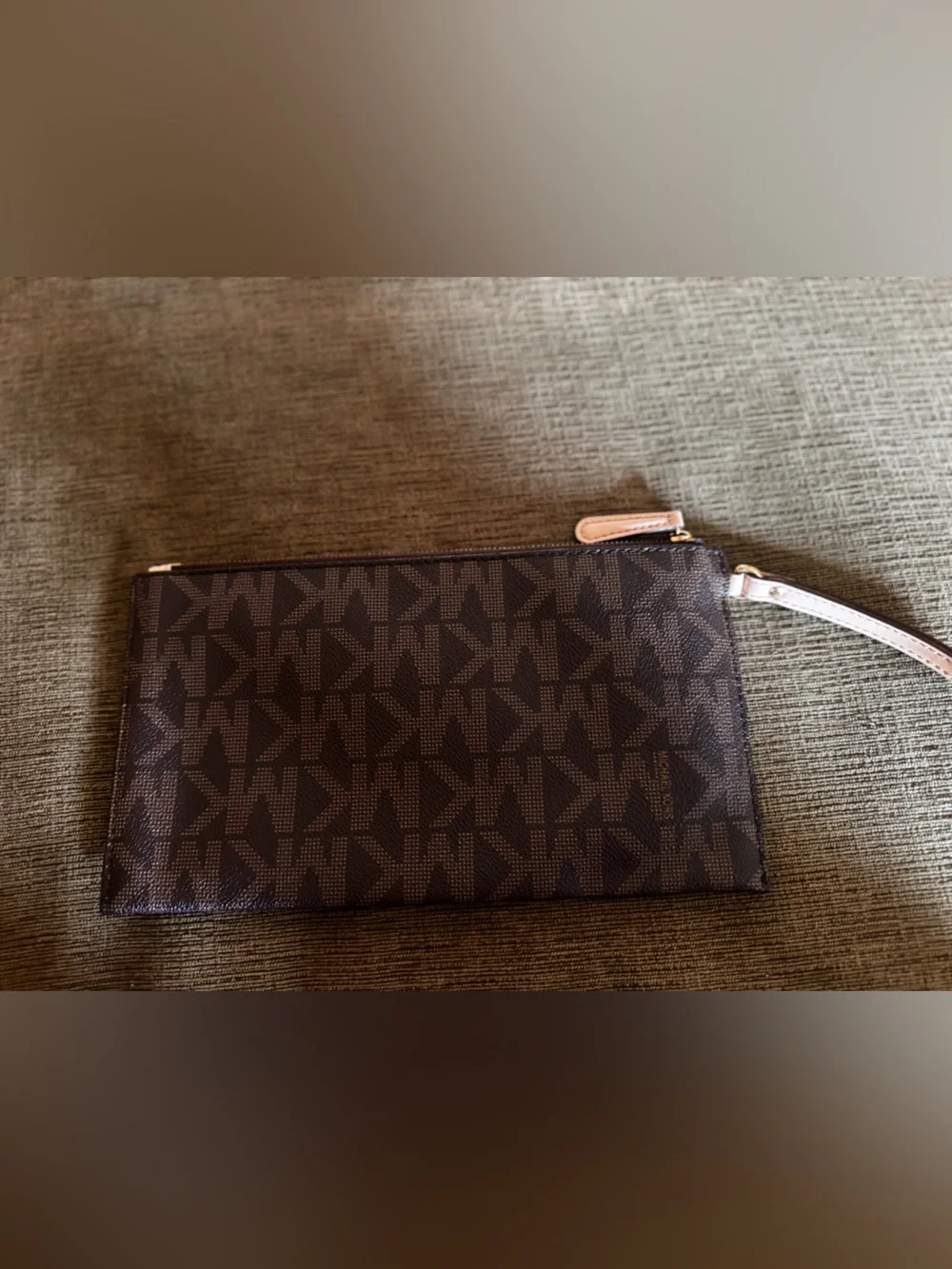 Michael Kors Signature Wristlet